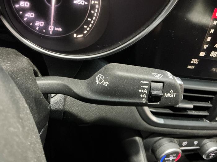 Alfa Romeo Giulia 2.2d 150 16V Sloopvoertuig (2016, Rood)