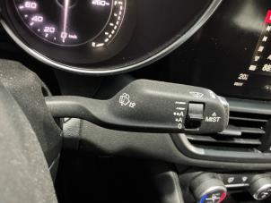 Alfa Romeo Giulia 2.2d 150 16V Sloopvoertuig (2016, Rood)
