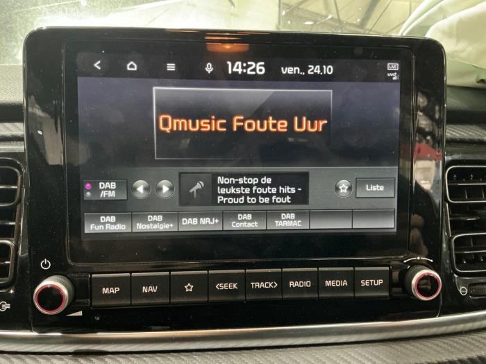 Kia Rio IV 1.0i T-GDi 100 12V Sloopvoertuig (2022, Grijs)