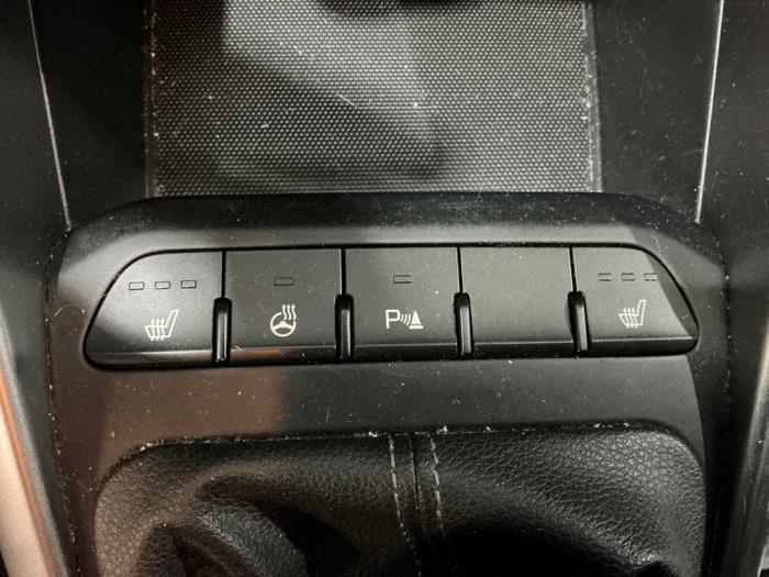 Kia Rio IV 1.0i T-GDi 100 12V Sloopvoertuig (2022, Grijs)