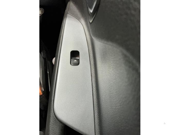 Kia Rio IV 1.0i T-GDi 100 12V Sloopvoertuig (2022, Grijs)