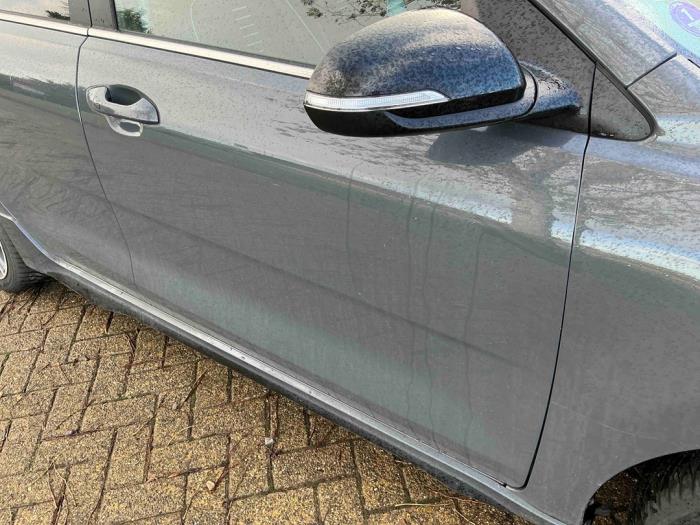 Kia Rio IV 1.0i T-GDi 100 12V Sloopvoertuig (2022, Grijs)