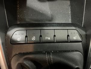 Kia Rio IV 1.0i T-GDi 100 12V Sloopvoertuig (2022, Grijs)