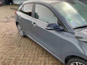 Kia Rio IV 1.0i T-GDi 100 12V Sloopvoertuig (2022, Grijs)