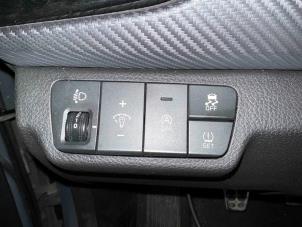 Kia Rio IV 1.0i T-GDi 100 12V Sloopvoertuig (2022, Grijs)