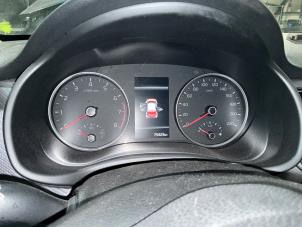 Kia Rio IV 1.0i T-GDi 100 12V Sloopvoertuig (2022, Grijs)