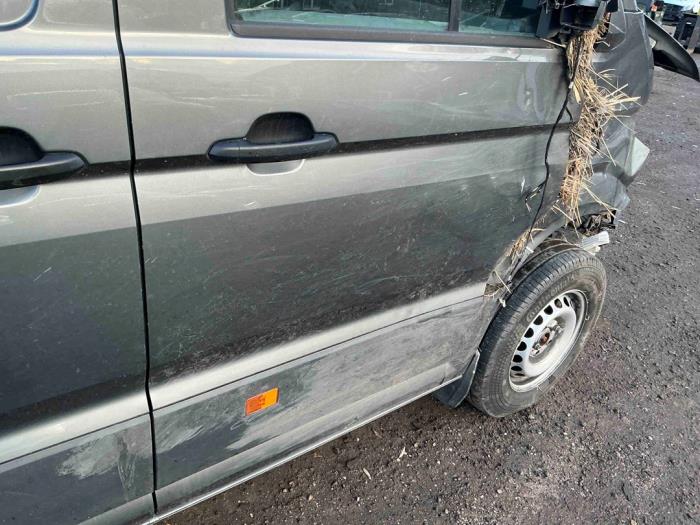 Volkswagen Crafter 2.0 TDI FWD Sloopvoertuig (2022, Metallic, Zilvergrijs)