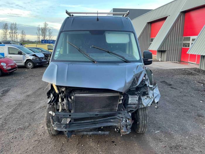 Volkswagen Crafter 2.0 TDI FWD Sloopvoertuig (2022, Metallic, Zilvergrijs)