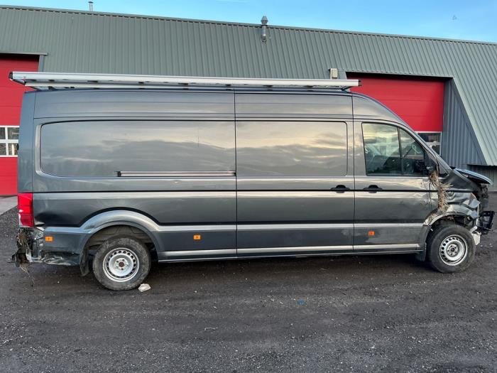 Volkswagen Crafter 2.0 TDI FWD Sloopvoertuig (2022, Metallic, Zilvergrijs)