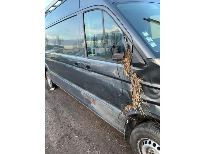 Volkswagen Crafter 2.0 TDI FWD Sloopvoertuig (2022, Metallic, Zilvergrijs)