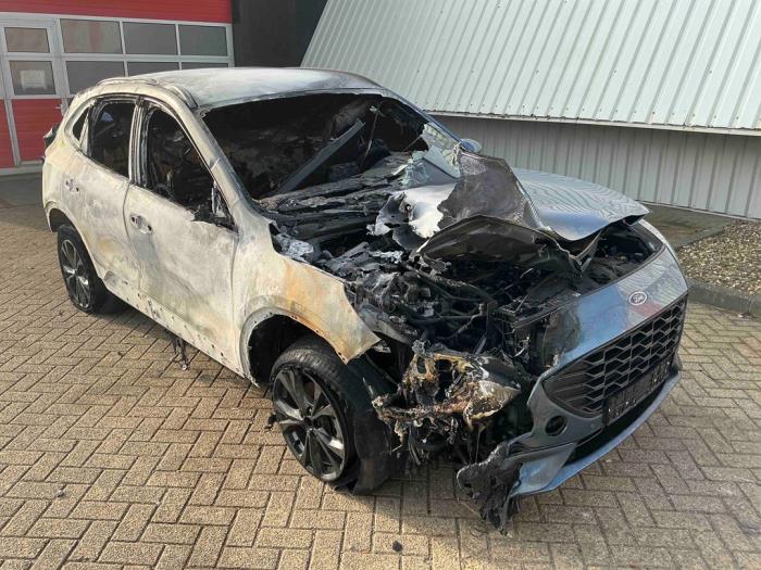 Ford Kuga III 2.5 PHEV 16V Sloopvoertuig (2023, Metallic, Blauw)