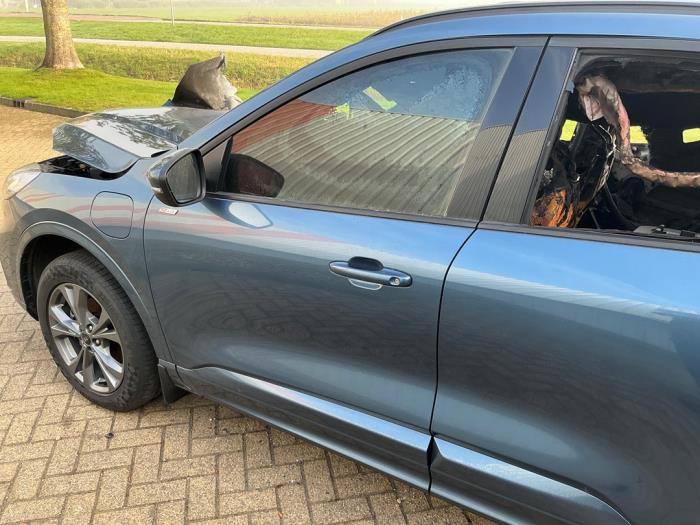 Ford Kuga III 2.5 PHEV 16V Sloopvoertuig (2023, Metallic, Blauw)