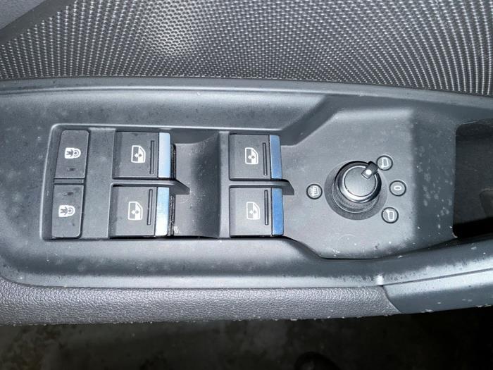 Audi A3 Sportback 1.4 40 TFSIe 16V Sloopvoertuig (2021, Metallic, Zilvergrijs)