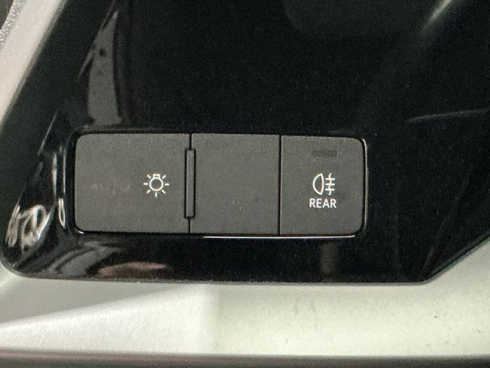 Audi A3 Sportback 1.4 40 TFSIe 16V Sloopvoertuig (2021, Metallic, Zilvergrijs)