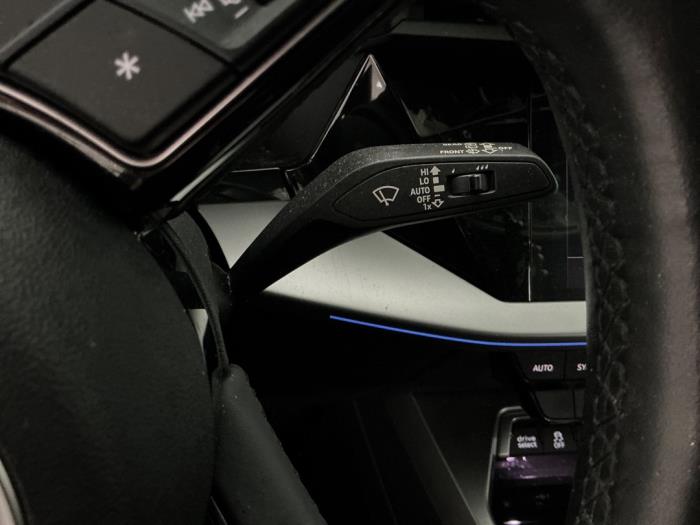 Audi A3 Sportback 1.4 40 TFSIe 16V Sloopvoertuig (2021, Metallic, Zilvergrijs)