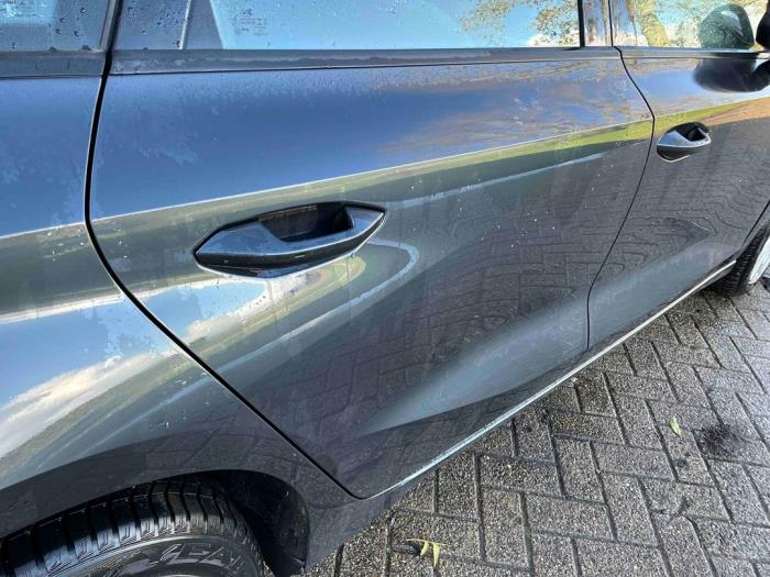 Audi A3 Sportback 1.4 40 TFSIe 16V Sloopvoertuig (2021, Metallic, Zilvergrijs)