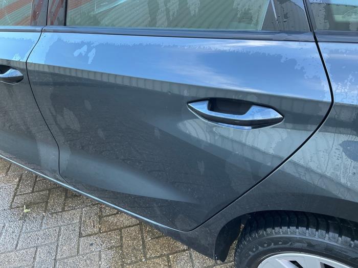 Audi A3 Sportback 1.4 40 TFSIe 16V Sloopvoertuig (2021, Metallic, Zilvergrijs)