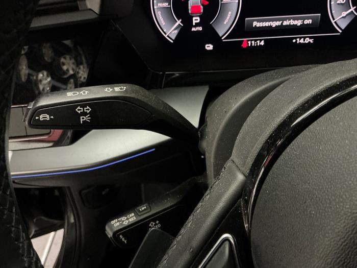 Audi A3 Sportback 1.4 40 TFSIe 16V Sloopvoertuig (2021, Metallic, Zilvergrijs)