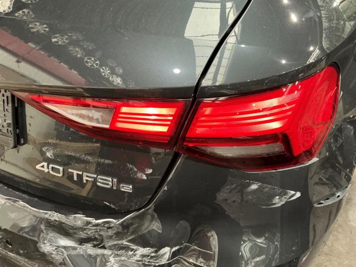 Audi A3 Sportback 1.4 40 TFSIe 16V Sloopvoertuig (2021, Metallic, Zilvergrijs)