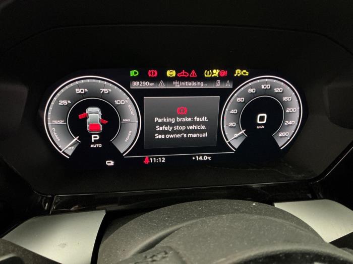 Audi A3 Sportback 1.4 40 TFSIe 16V Sloopvoertuig (2021, Metallic, Zilvergrijs)