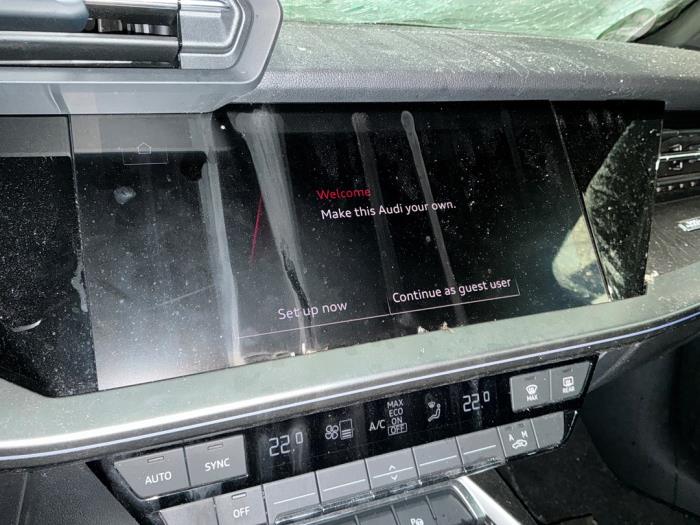 Audi A3 Sportback 1.4 40 TFSIe 16V Sloopvoertuig (2021, Metallic, Zilvergrijs)