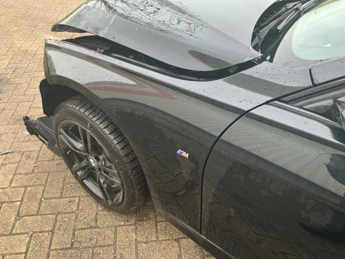 BMW 3 serie Touring 320d xDrive 2.0 16V Sloopvoertuig (2019, Metallic, Zwart)