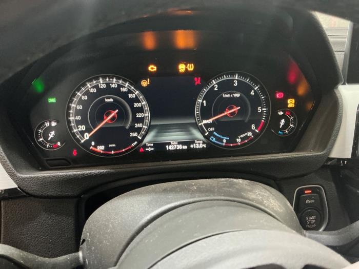 BMW 3 serie Touring 320d xDrive 2.0 16V Sloopvoertuig (2019, Metallic, Zwart)