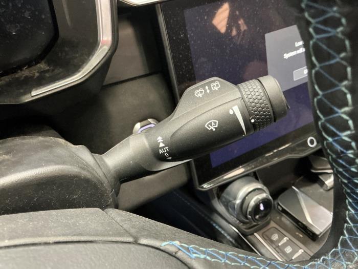 Lynk & Co 01 1.5 PHEV Sloopvoertuig (2022, Metallic, Zwart)