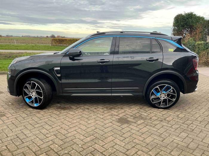 Lynk & Co 01 1.5 PHEV Sloopvoertuig (2022, Metallic, Zwart)