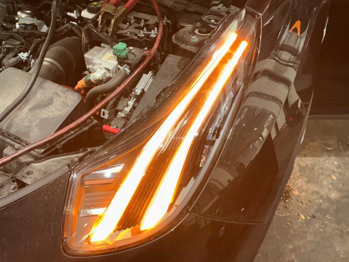 Lynk & Co 01 1.5 PHEV Sloopvoertuig (2022, Metallic, Zwart)