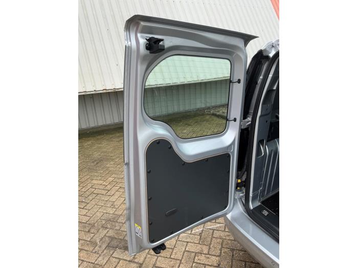 Volkswagen Caddy Cargo V 2.0 TDI SCR Sloopvoertuig (2024, Metallic, Zilvergrijs)