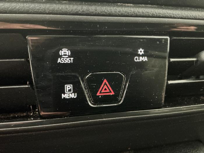 Volkswagen Caddy Cargo V 2.0 TDI SCR Sloopvoertuig (2024, Metallic, Zilvergrijs)