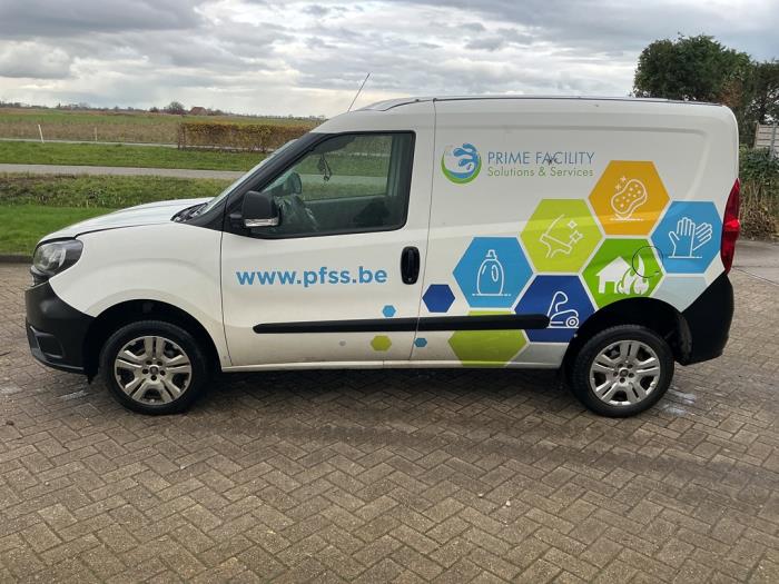 Fiat Doblo 15- Sloopvoertuig (2021, Wit)