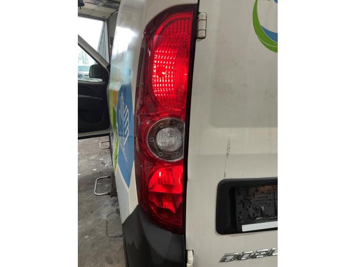 Fiat Doblo 15- Sloopvoertuig (2021, Wit)
