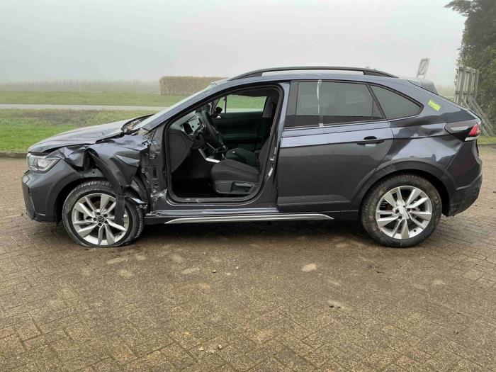 Volkswagen Taigo 1.5 TSI 16V Sloopvoertuig (2025, Metallic, Zilvergrijs)