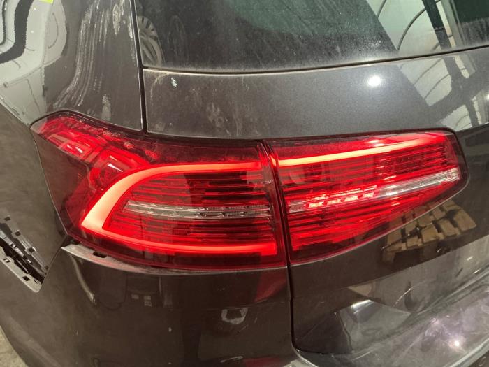 Volkswagen Passat Variant 1.6 TDI 16V Sloopvoertuig (2019, Metallic, Zilvergrijs)