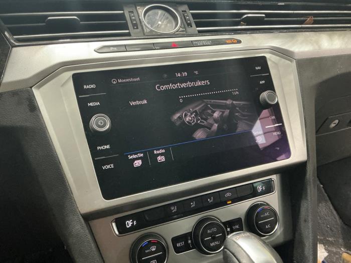 Volkswagen Passat Variant 1.6 TDI 16V Sloopvoertuig (2019, Metallic, Zilvergrijs)