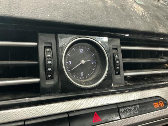 Volkswagen Passat Variant 1.6 TDI 16V Sloopvoertuig (2019, Metallic, Zilvergrijs)