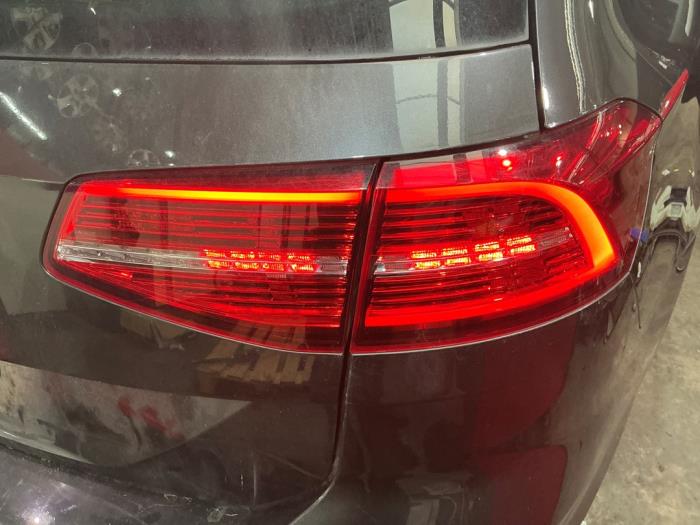 Volkswagen Passat Variant 1.6 TDI 16V Sloopvoertuig (2019, Metallic, Zilvergrijs)