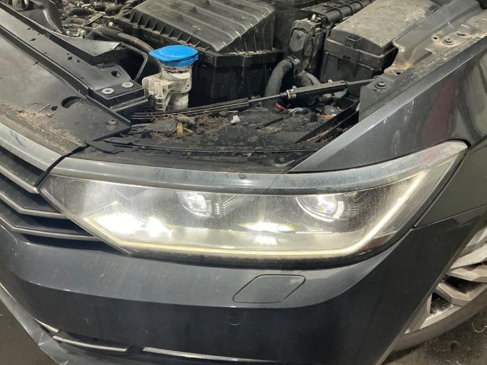 Volkswagen Passat Variant 1.6 TDI 16V Sloopvoertuig (2019, Metallic, Zilvergrijs)