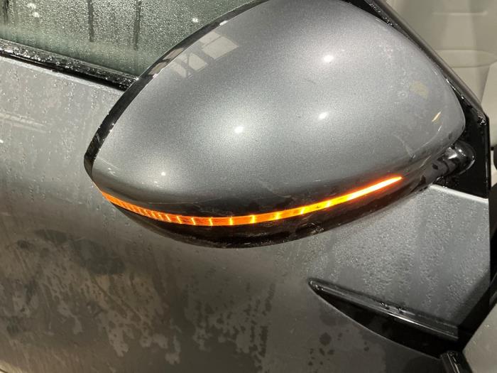 XPENG G6 AWD Performance Sloopvoertuig (2025, Metallic, Zilvergrijs)