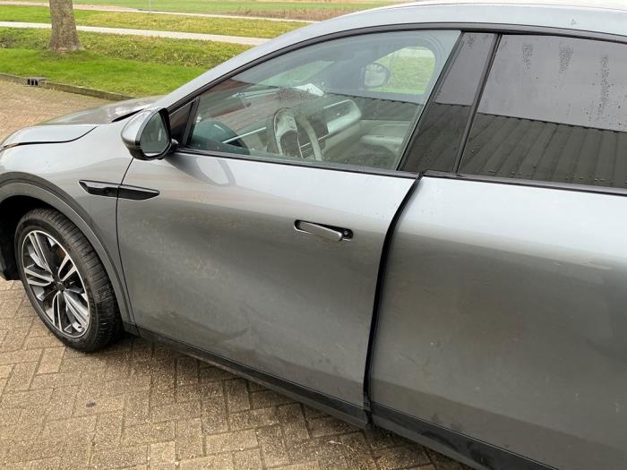 XPENG G6 AWD Performance Sloopvoertuig (2025, Metallic, Zilvergrijs)