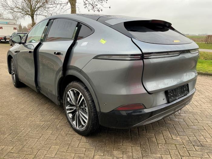 XPENG G6 AWD Performance Sloopvoertuig (2025, Metallic, Zilvergrijs)