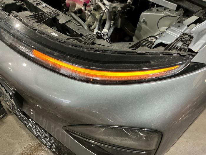 XPENG G6 AWD Performance Sloopvoertuig (2025, Metallic, Zilvergrijs)