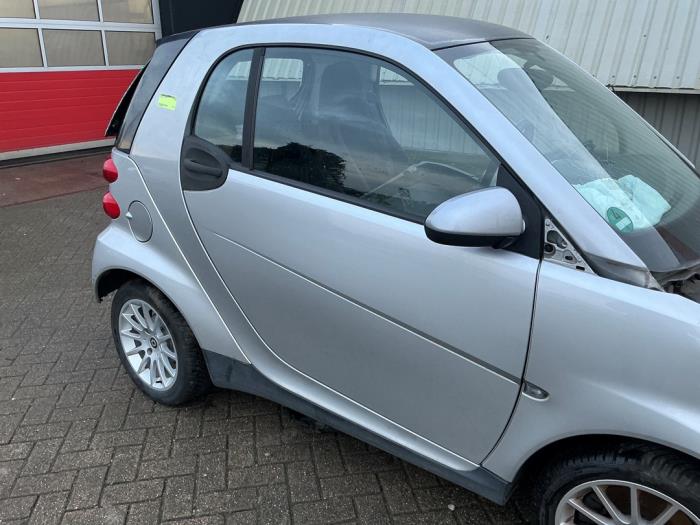 Smart Fortwo Coupé 1.0 52kW,Micro Hybrid Drive Sloopvoertuig (2008, Metallic, Zilvergrijs)