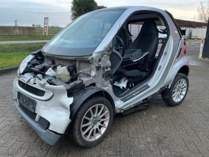 Smart Fortwo Coupé 1.0 52kW,Micro Hybrid Drive Sloopvoertuig (2008, Metallic, Zilvergrijs)