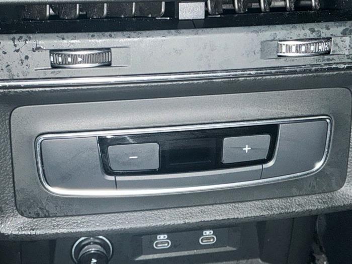 Audi Q7 3.0 V6 24V 55 TFSI e Sloopvoertuig (2025, Metallic, Zilvergrijs)