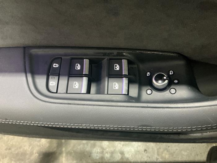 Audi Q7 3.0 V6 24V 55 TFSI e Sloopvoertuig (2025, Metallic, Zilvergrijs)