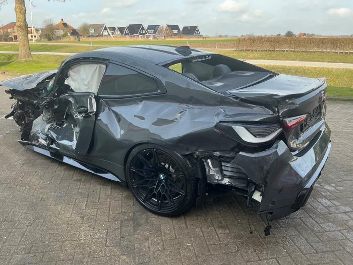 BMW M4 3.0 TwinPower Turbo 24V Sloopvoertuig (2021, Metallic, Zilvergrijs)