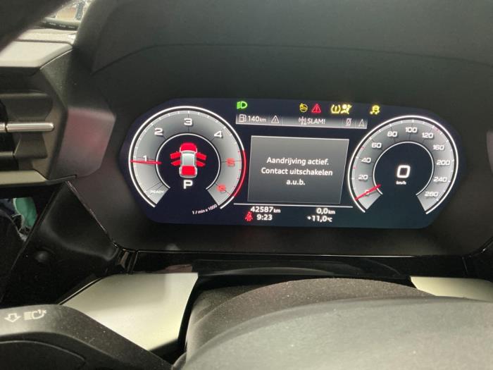 Audi A3 Sportback 2.0 30 TDI 16V Sloopvoertuig (2022, Zwart)